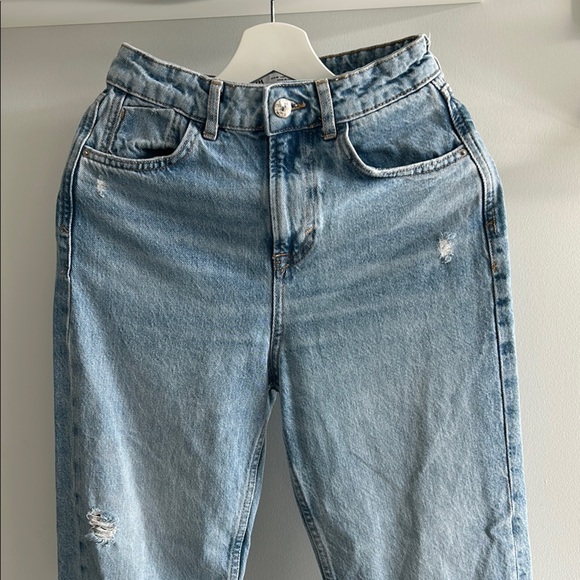 Zara High Rise Blue Distressed Jeans - Picture 5 of 13